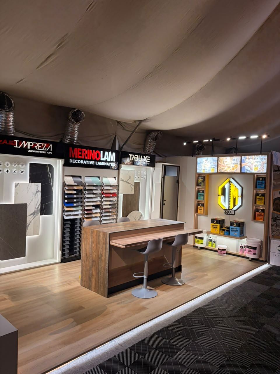 Showroom Merinolam · Impreza · Tabluxe
